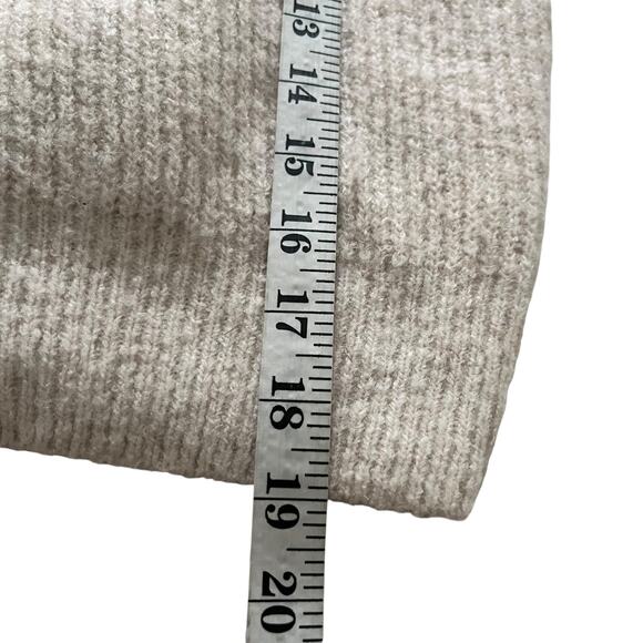 H&M Cream Knit Ruffle Collared Button Front Cardigan Sweater Size Small - Picture 5 of 6